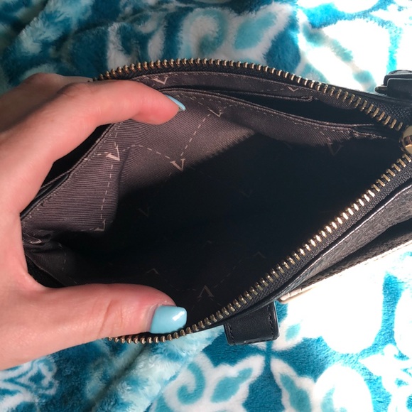 VINCE CAMUTO DARLA CROSSBODY - Picture 4 of 8